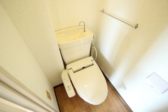 トイレ　※別部屋の写真です