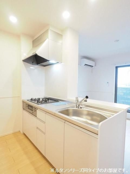 キッチン　※画像はイメージです。同建築メーカーによる類似物件のものです