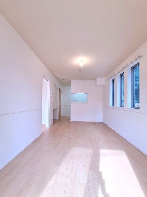 居室・リビング　★11.2帖のリビングダイニングキッチン★★別部屋反転タイプ