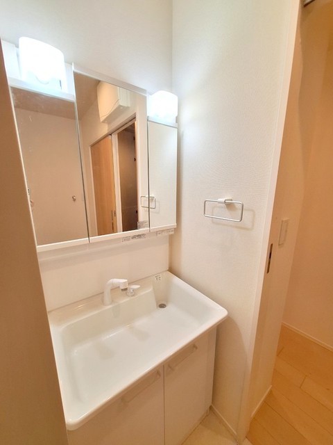 洗面設備　★独立洗面台★別部屋反転タイプ