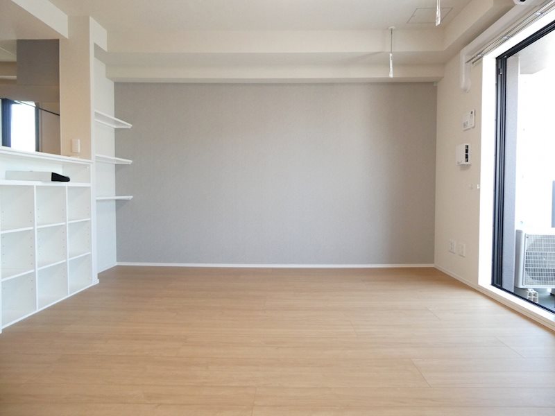 居室・リビング　画像は704号室です（参考）