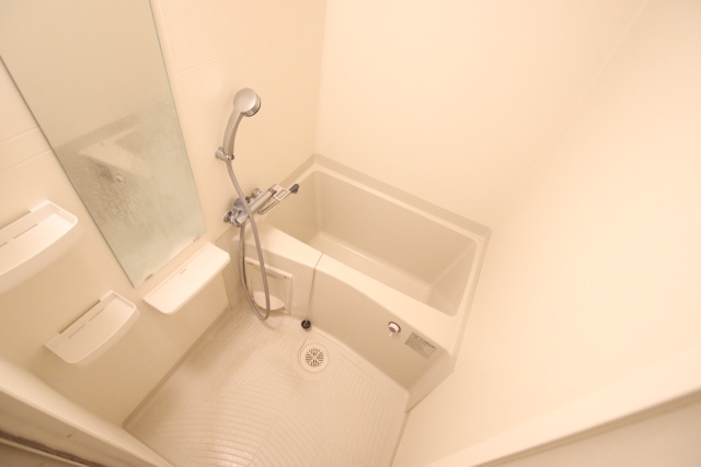 バス・シャワールーム　※別室の参考写真の為、現況優先です。