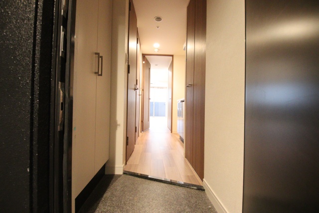 玄関　※別室の参考写真の為、現況優先です。