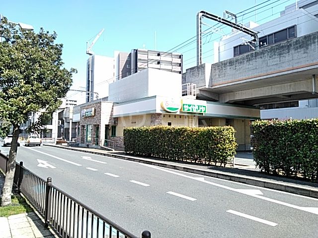 飲食店　サイゼリヤ　阪急岡町店（飲食店）まで608m