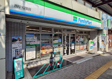 コンビニ　ファミリーマート西早稲田店（コンビニ）まで118m