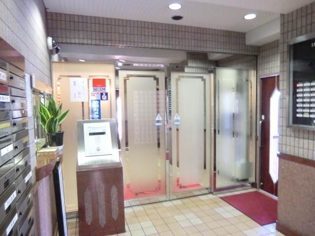 エントランス　オートロック