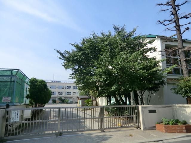 小学校　東渕江小学校（小学校）まで300m