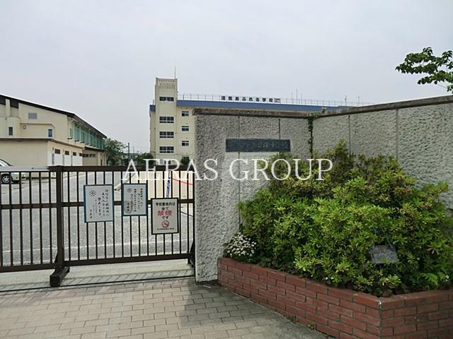 中学校　市川市立下貝塚中学校（中学校）まで1073m