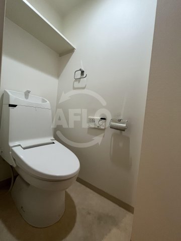 トイレ　ルクレ立売堀　温水洗浄便座