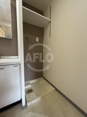 洗面設備　ルクレ立売堀　室内洗濯機置き場