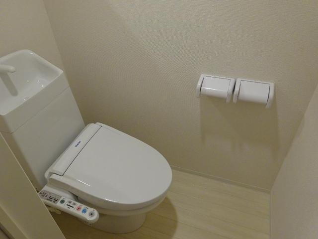 トイレ　シャワー付トイレ