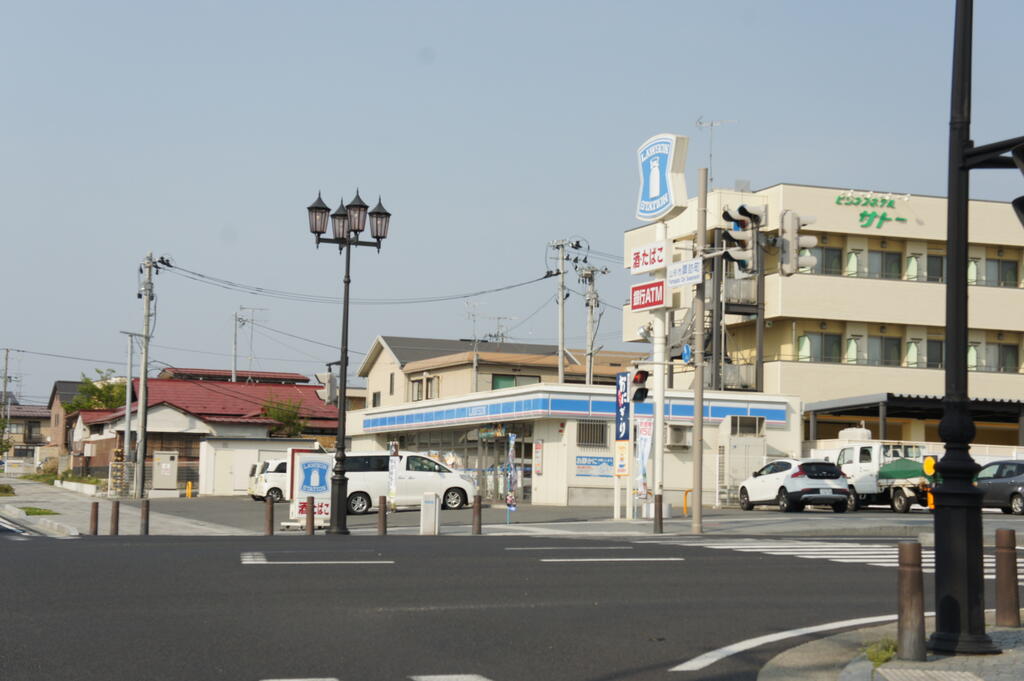 コンビニ　ローソン山形諏訪町店（コンビニ）まで333m