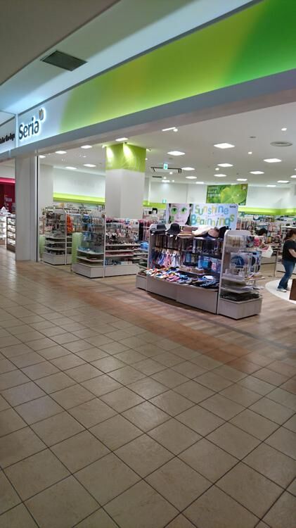 ホームセンター　3COINS＋plusイオンモール鶴見緑地店（ホームセンター）まで458m