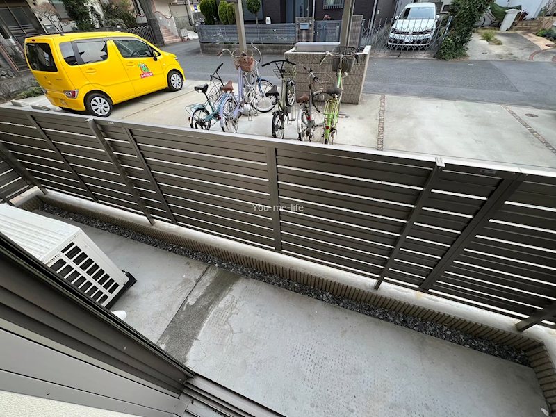 バルコニー　※東棟の別部屋の写真を参照