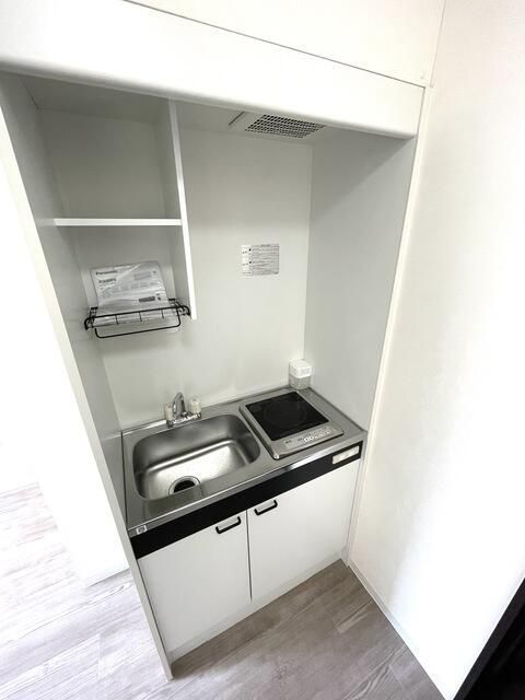 キッチン　安全かつお掃除も楽々なＩＨクッキングヒーター付です！