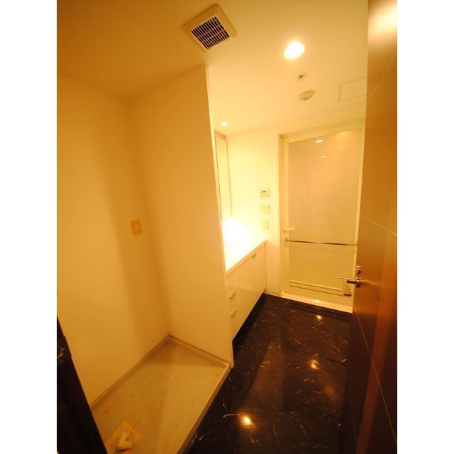 その他　室内洗濯機置場