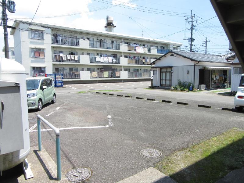 ルアナエステート中西の外観写真