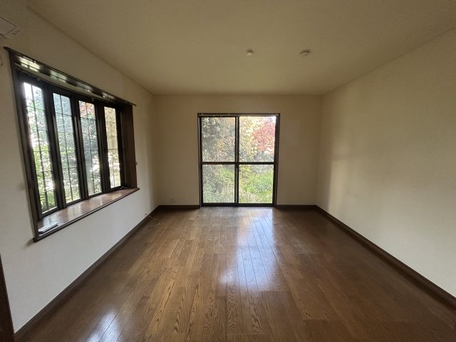 大田区南馬込3丁目戸建の居間写真