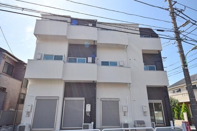 建物外観　★東向きで日当たり良好★