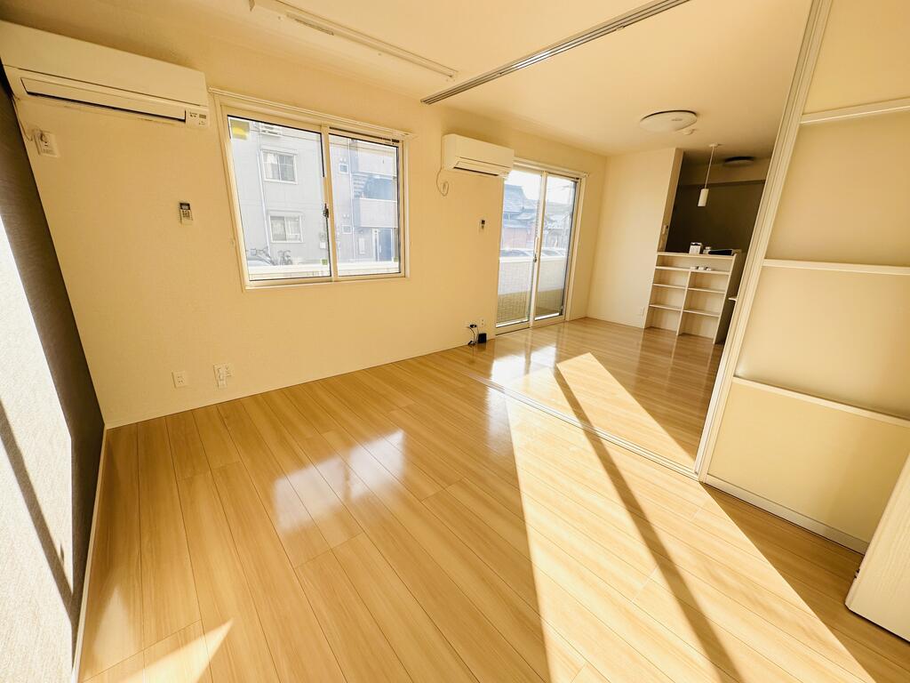 その他部屋・スペース　洋室　※画像と反転タイプのお部屋です