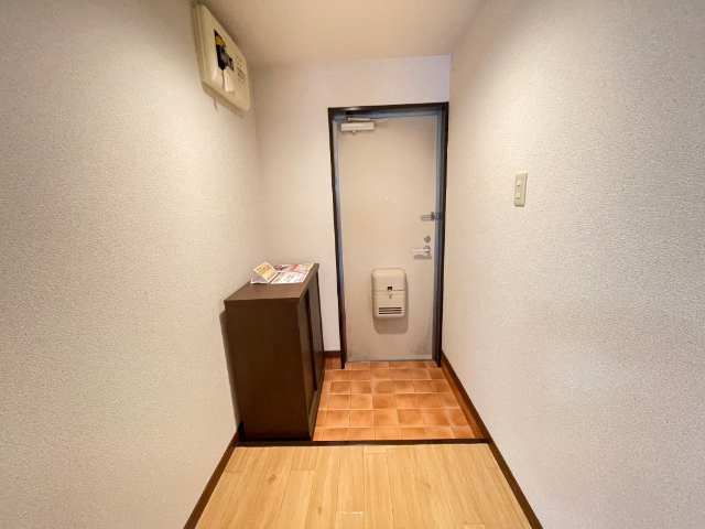 玄関　同物件別室のイメージ画像となります