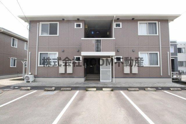 建物外観　落ち着いた雰囲気の外観です
