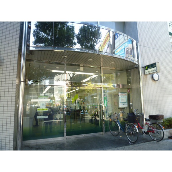 銀行　東栄信用金庫篠崎支店（銀行）まで254m