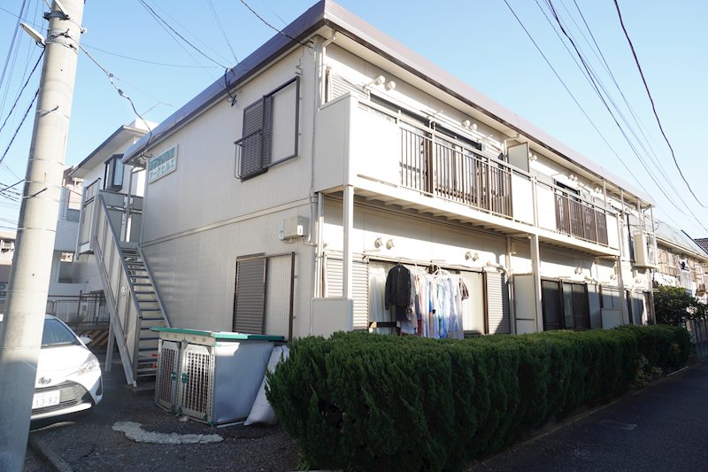 建物外観　建物は耐震耐火に優れたセキスイハイム施工で安心です。