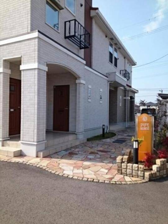 エントランス　アプローチ
