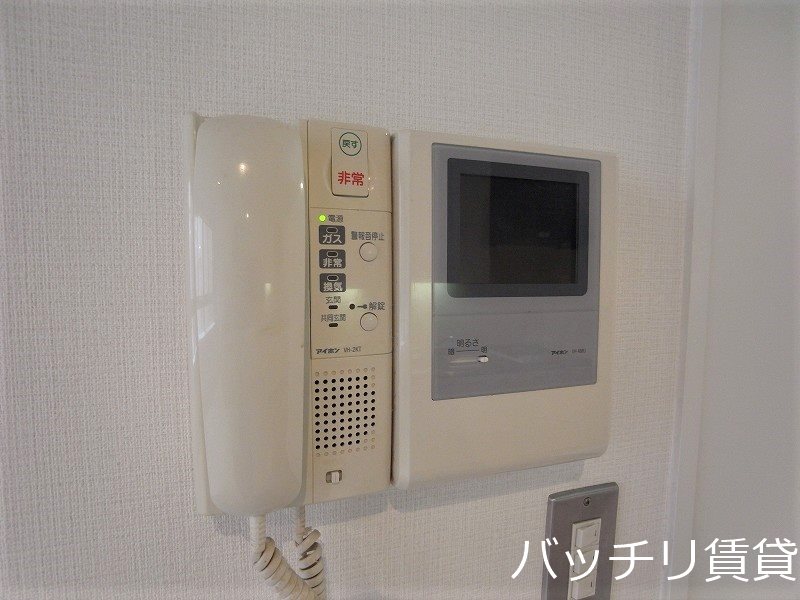 セキュリティ　画像は別号室タイプの為、現状を優先致します。