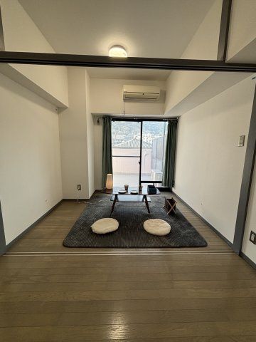 居室・リビング　同建物別部屋 現況優先