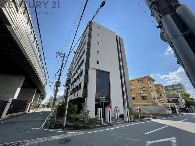 建物外観　オートロック・防犯カメラ付きで安心のセキュリティ♪
