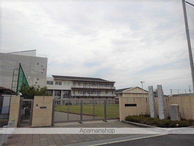小学校　坂出市立坂出小学校（小学校）まで1100m
