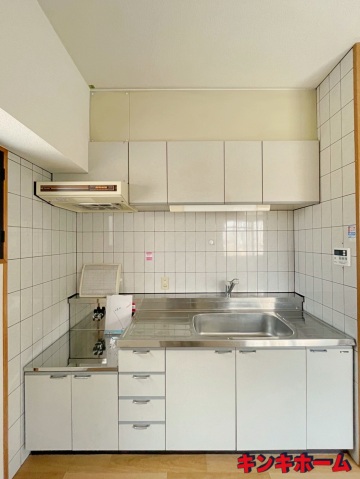 キッチン　写真は別のお部屋です。