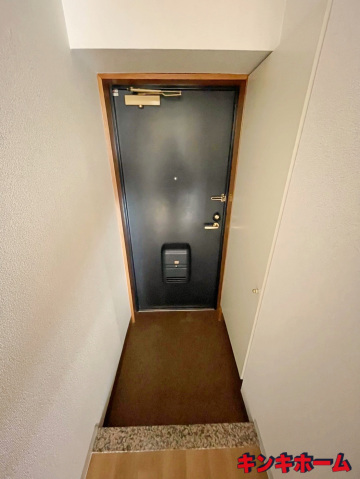 玄関　写真は別のお部屋です。