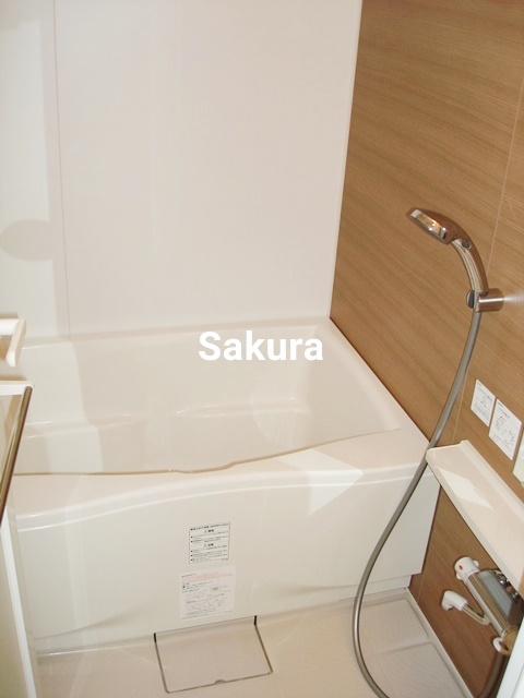 バス・シャワールーム　嬉しい追い焚き・浴室乾燥機付き♪