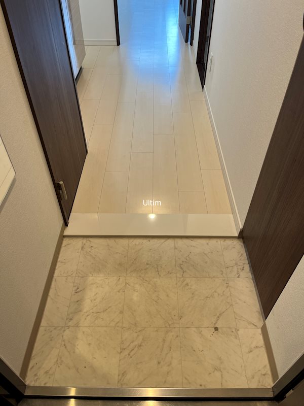 玄関　違うお部屋の写真です。ご参考までに
