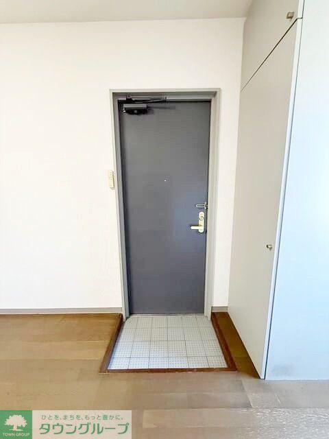 玄関　★お問い合わせはタウンハウジングまで★