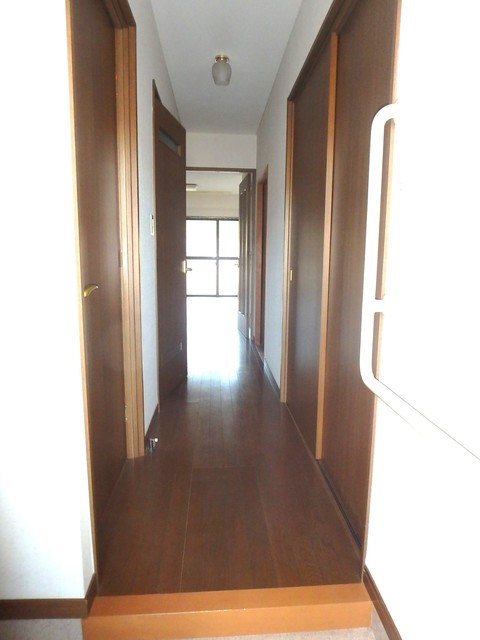 玄関　玄関から見たお部屋です♪