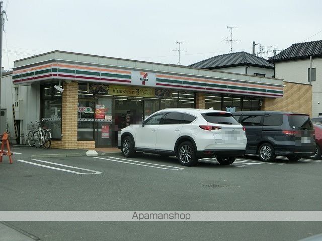 コンビニ　セブンイレブン（コンビニ）まで300m