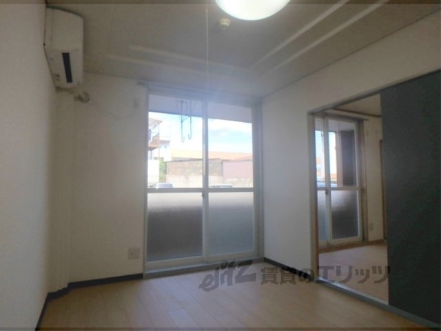 居室・リビング　洋室