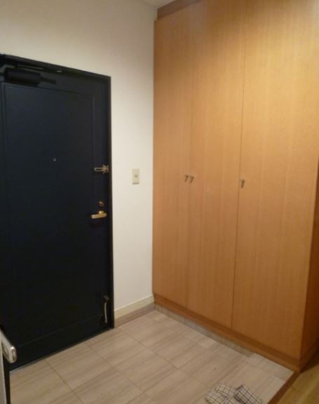 玄関　※同物件別部屋参考画像