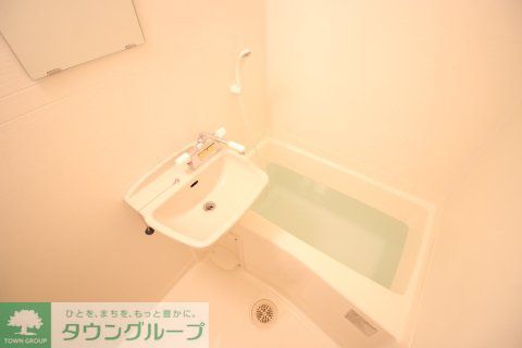 バス・シャワールーム　同タイプ写真の為、現況優先致します。
