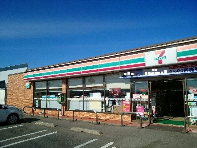 コンビニ　セブンイレブン玉村五料店（コンビニ）まで1600m