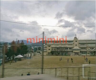 中学校　茨木市立三島中学校（中学校）まで79m
