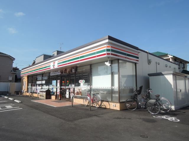コンビニ　セブンイレブン（コンビニ）まで310m