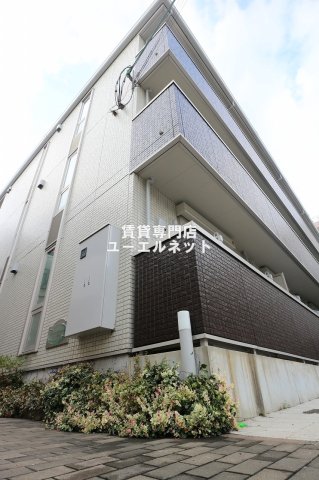 建物外観　シンプルで洗練されたデザインが毎日の暮らしに心地よさをプラス