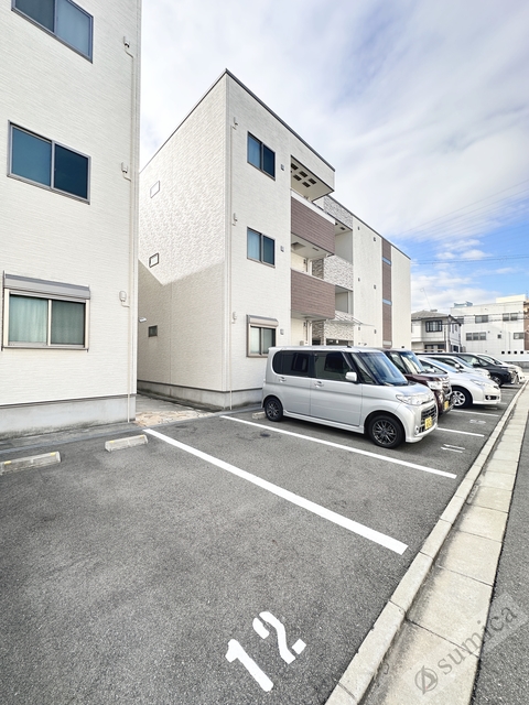 駐車場　ゆったりした駐車場♪♪