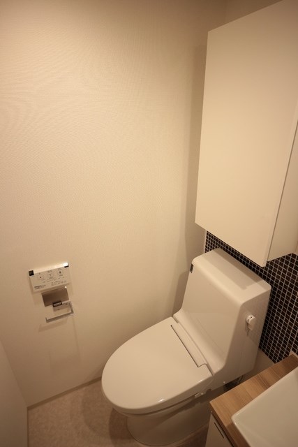 トイレ　弊社は全物件が仲介手数料半月分でご紹介可能です。