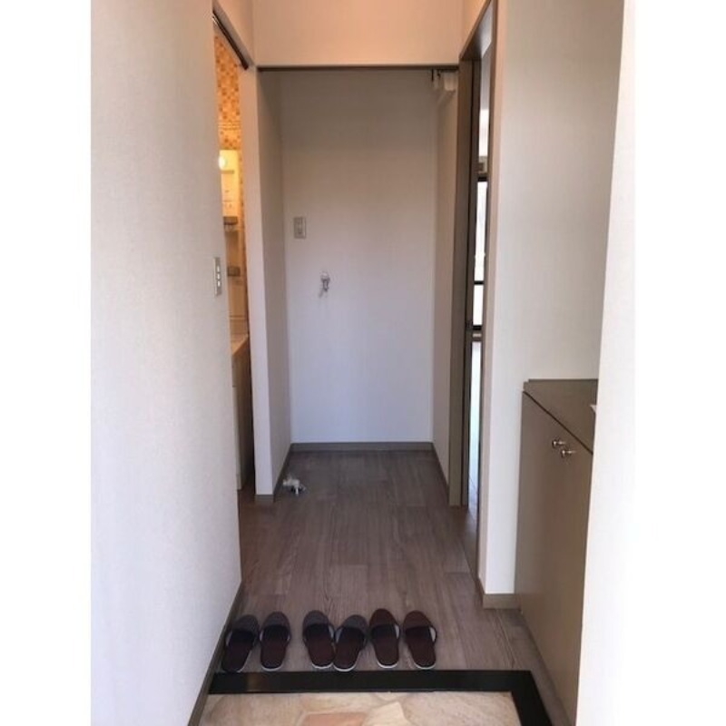 玄関　図面と現状に相違がある場合には現状を優先